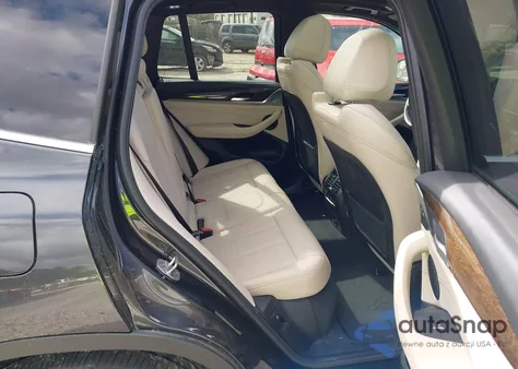 2018 BMW X3 xDrive30I z USA, uszkodzony, nr VIN 5UXTR9C5XJLC77450